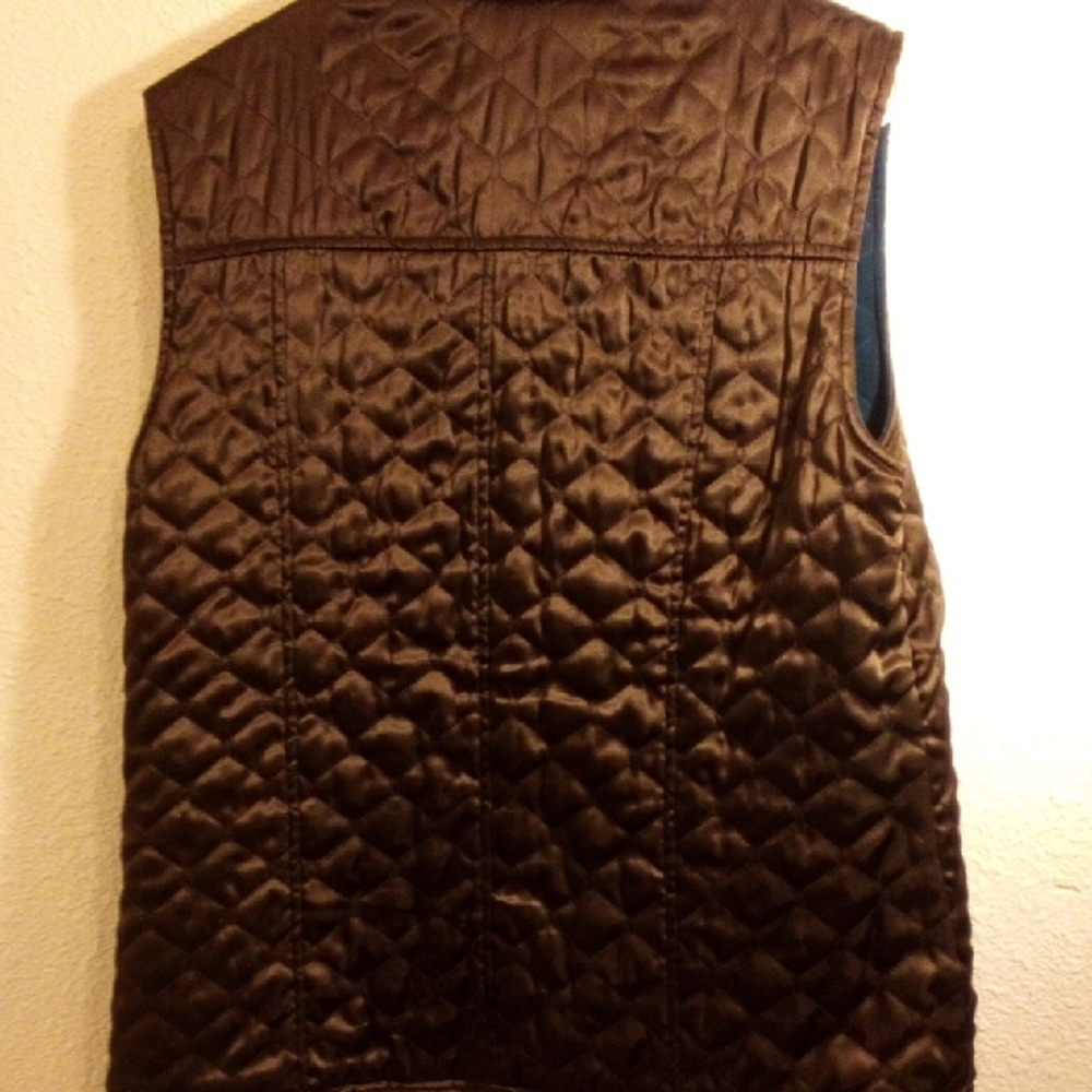 Women's s Quilted Brown Vest - Picture 4 of 4